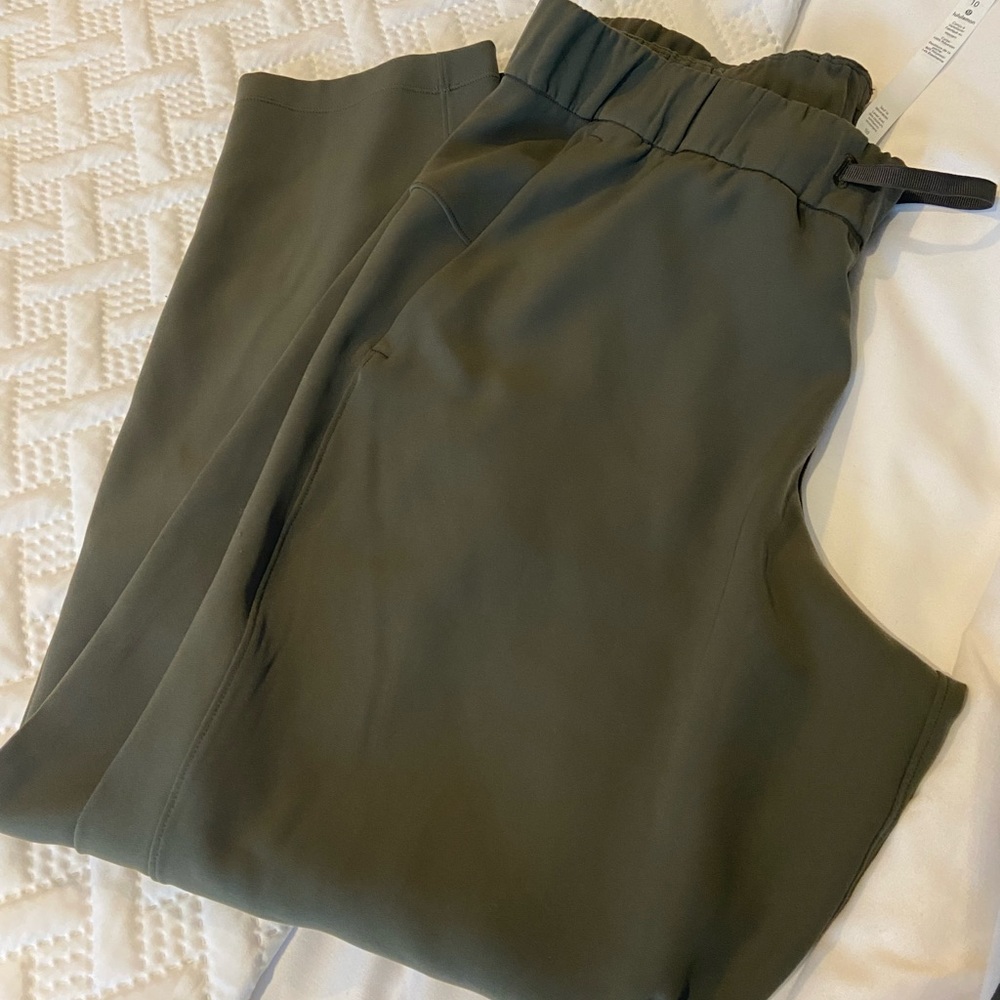 Lululemon keep loving pant